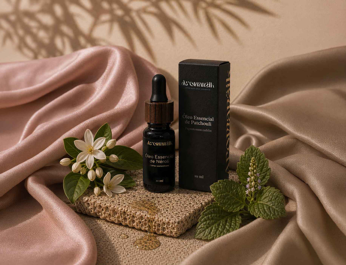 Óleo essencial de Néroli e Patchouli 10ml Aromantik sobre seda com flores de néroli